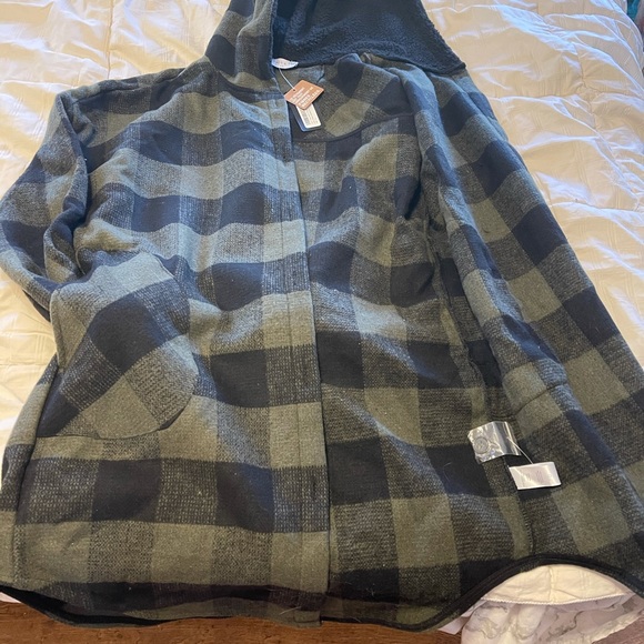 SOLD Coatagin - Picture 2 of 8